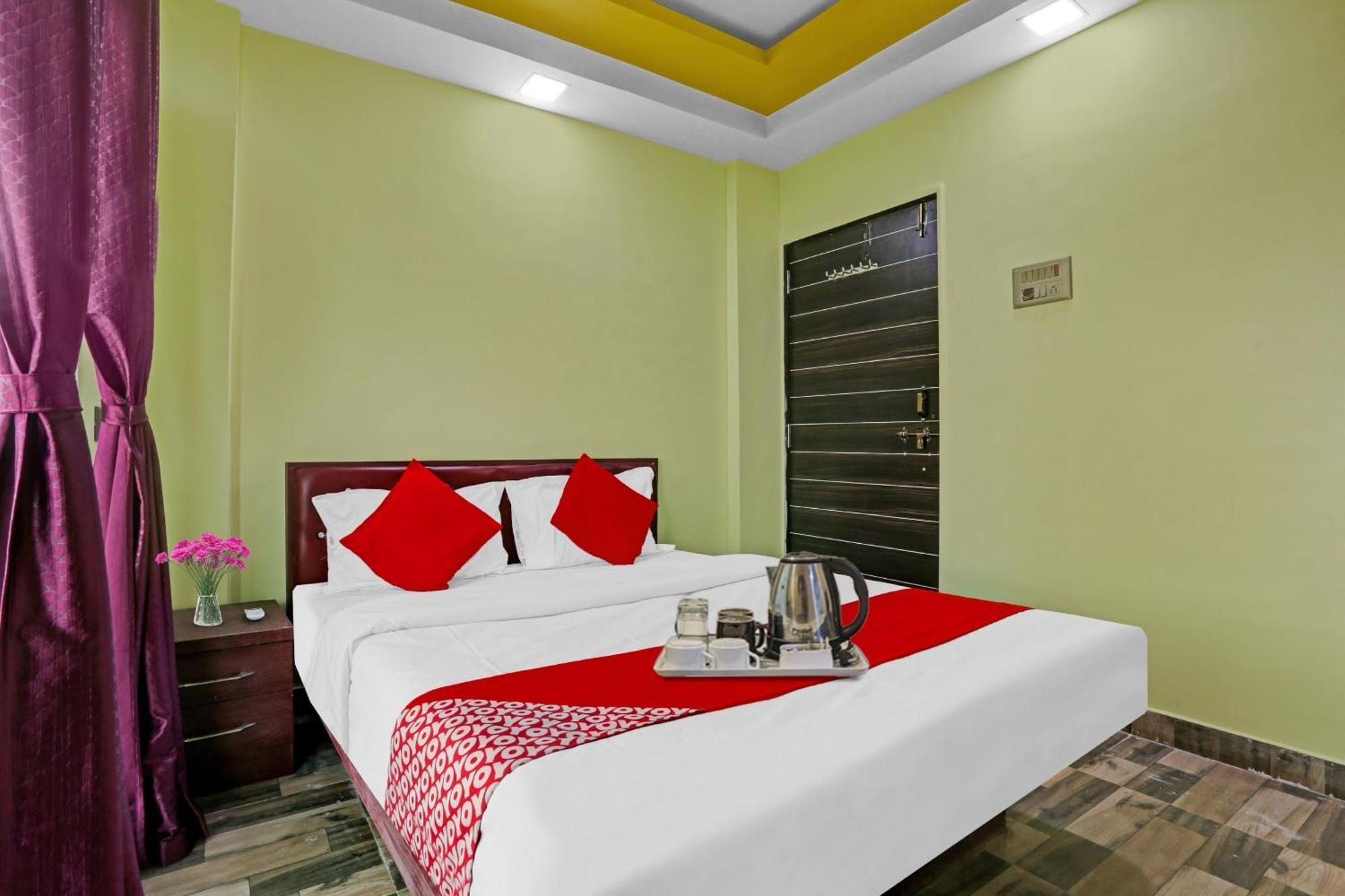 Hotel O Om Sai Residency Lodging And Boarding Taloje Budrukh Exterior foto